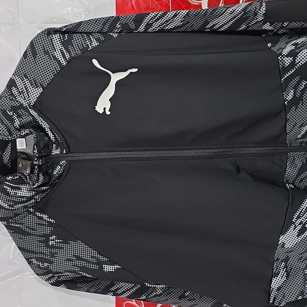 Puma Men's Black and Patterned Windbreaker XL (M12) - Picture 2 of 5